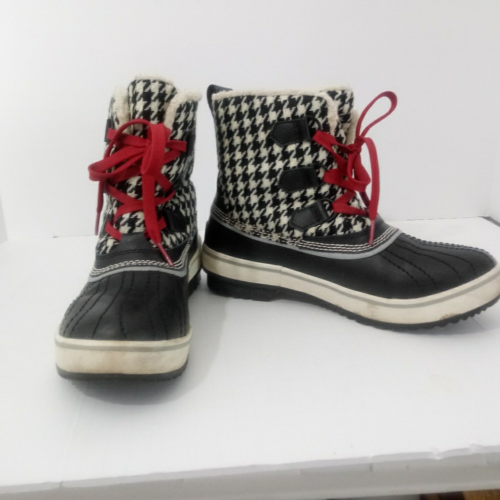 Sorel Trivoli Wmns Boots Sz US 7 Black White Laces